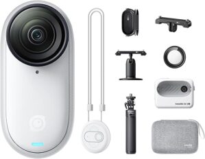 Insta360 GO 3S – 128 GB Family Bundle Camera