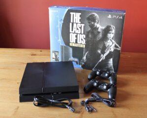 PlayStation PS4 500GB Console Last Of Us Remastered